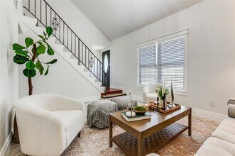 110 Ocean Dr in Richardson, TX - Building Photo - Building Photo