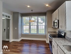 2412 Farlow Gap Ln in Raleigh, NC - Foto de edificio - Building Photo