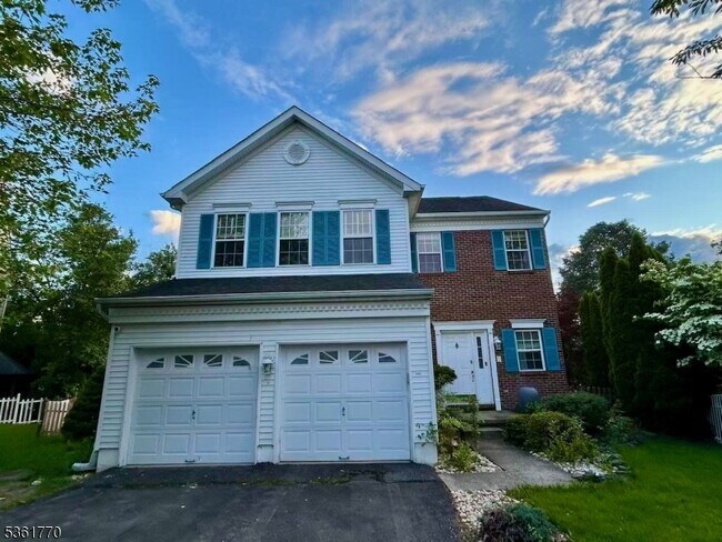 property at 1403 Wayne Cir