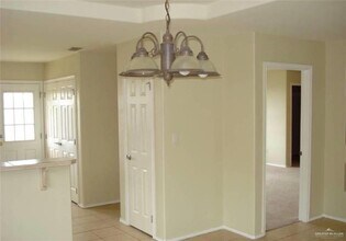 9 W Sherryl Ave in Pharr, TX - Building Photo - Building Photo