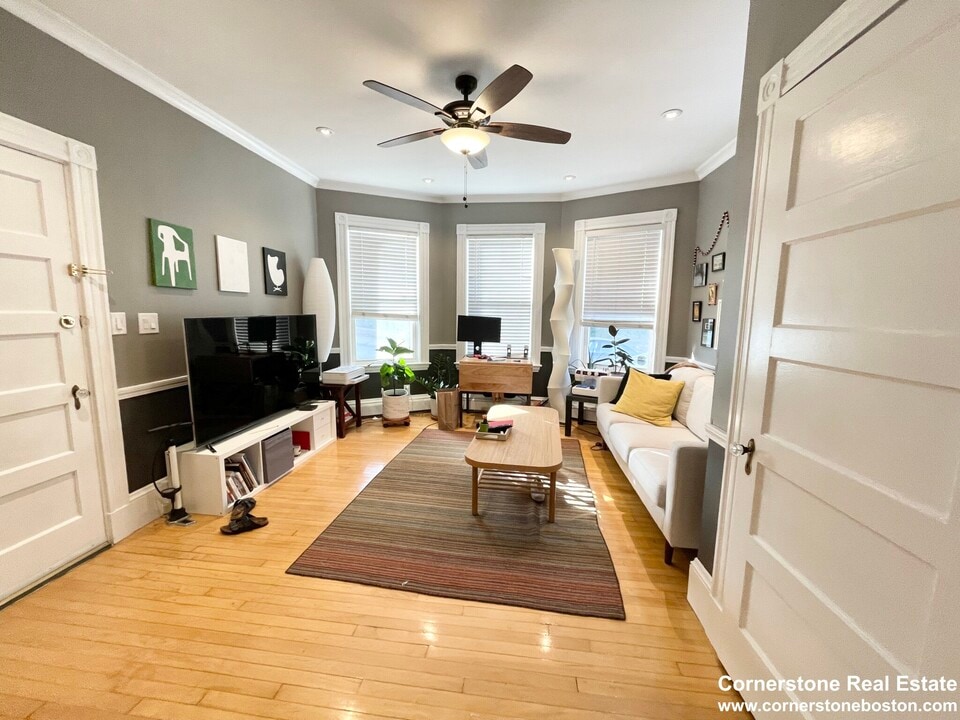 76 Parker Hill Ave, Unit 1 in Boston, MA - Building Photo