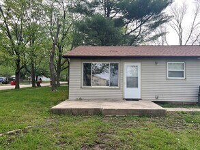 2608 Dale Dr, Unit B in Champaign, IL - Building Photo - Building Photo