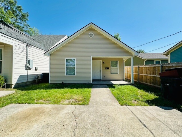 2614 Cork St in Baton Rouge, LA - Building Photo