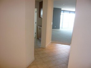 3090 Glascock St-Unit -407 in Oakland, CA - Building Photo - Building Photo