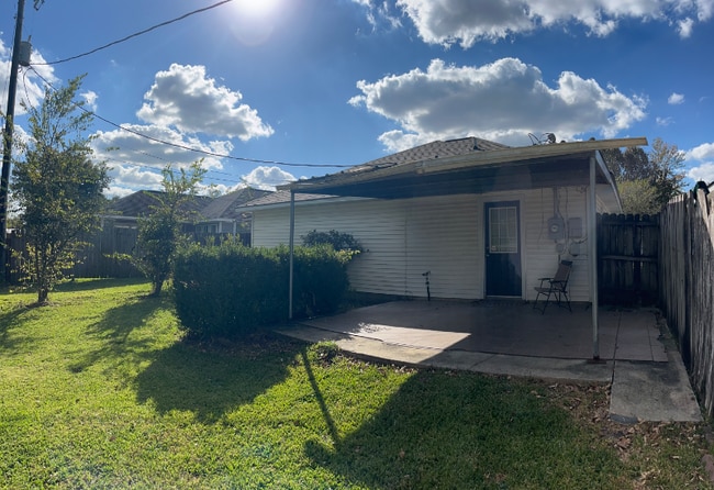 16128 Monica Dr in Prairieville, LA - Building Photo - Building Photo