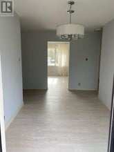 107 Vancouver Dr in Guelph, ON - Building Photo - Building Photo