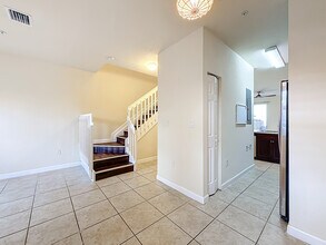 142 SE 28th Ter in Homestead, FL - Foto de edificio - Building Photo