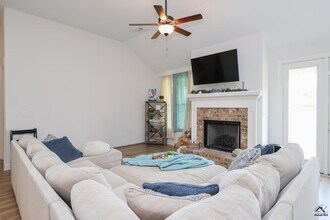 110 Gwendolyn Ave in Perry, GA - Building Photo - Building Photo