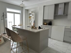 25 Jargeau Rd in Ottawa, ON - Building Photo - Building Photo