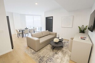 398 NE 5th St in Miami, FL - Building Photo