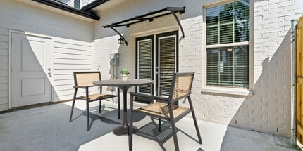 Oak Heritage Townhomes in Prairieville, LA - Foto de edificio - Building Photo