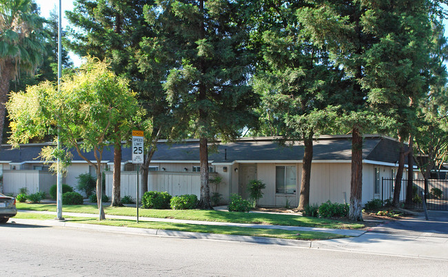 Park View Apartments in Fresno, CA - Foto de edificio - Building Photo