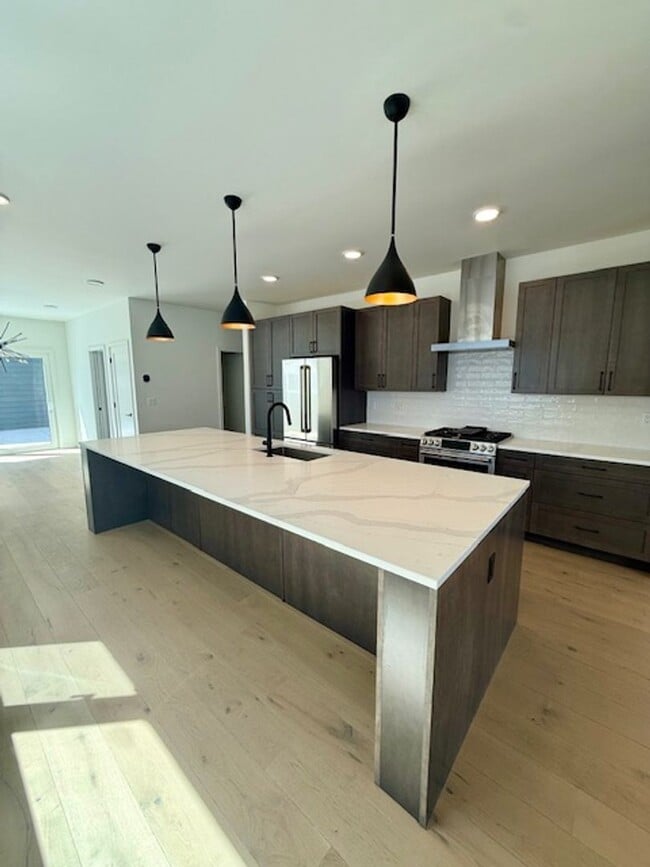 property at 2957 S 27th Ave