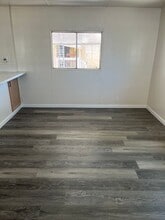 18260 Cajalco Rd in Perris, CA - Building Photo - Building Photo