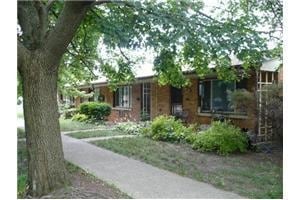12300 Highland Ave in Blue Island, IL - Building Photo