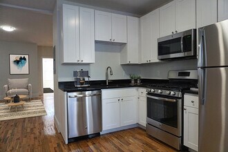 37 Bradley St in Somerville, MA - Building Photo - Building Photo