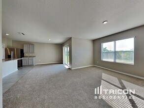 242 Meadowbrook Blvd in Winter Haven, FL - Building Photo - Building Photo