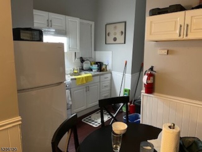 6 MacCulloch Ave in Morristown, NJ - Building Photo - Building Photo