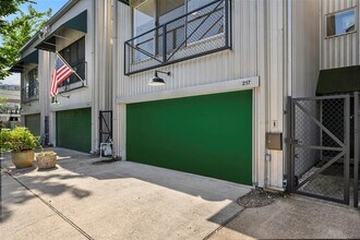 217 W Drew St in Houston, TX - Building Photo - Building Photo