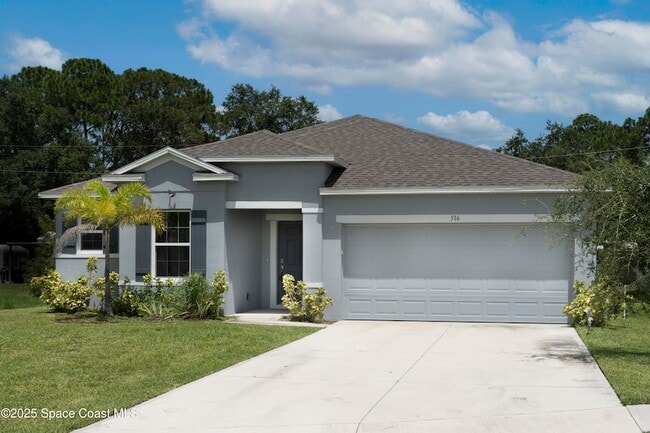 property at 516 Alminar Ave SE