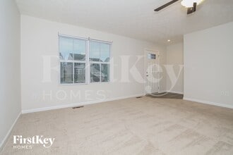 1952 Lake Crest Dr in Grove City, OH - Building Photo - Building Photo