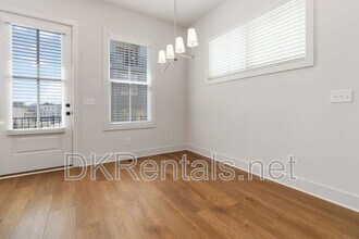 964 N Circle Dr NW in Atlanta, GA - Building Photo - Building Photo