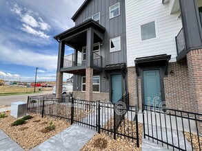 7022 Doncaster Ct in Castle Pines, CO - Building Photo - Building Photo