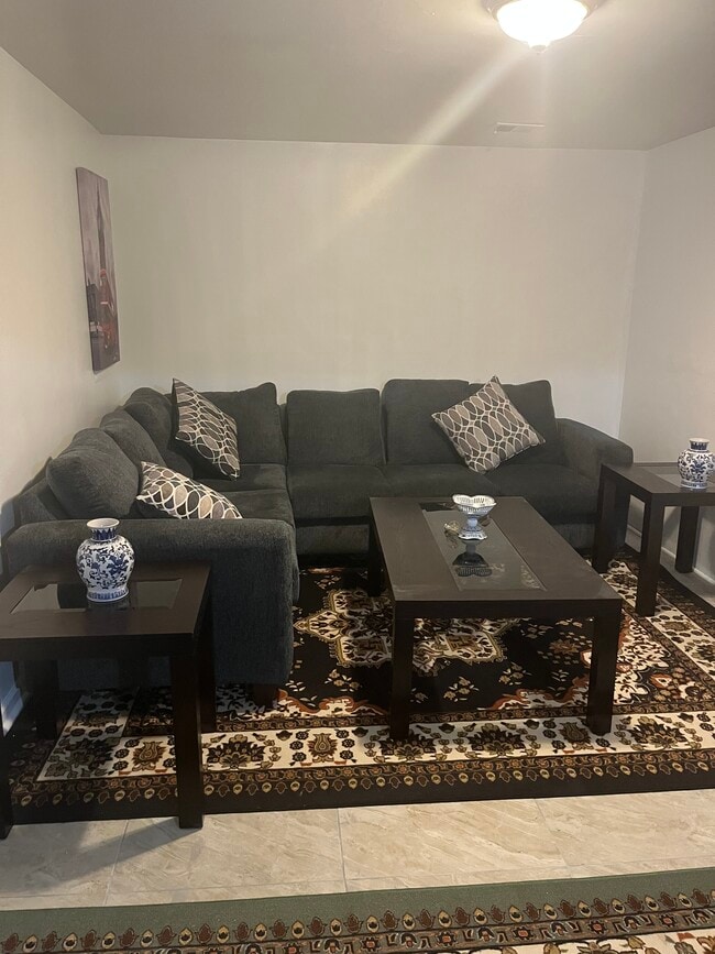 property at 10112 Goose Pond Ct