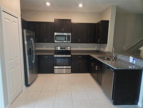 10486 Shady Preserve Dr in Riverview, FL - Building Photo - Building Photo