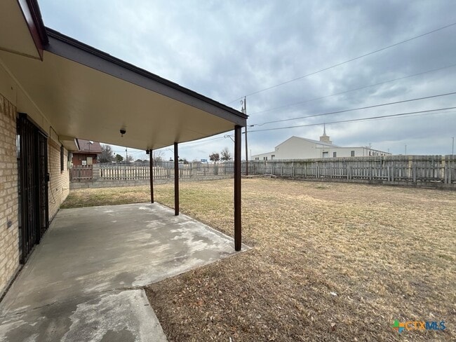 property at 3422 Chisholm Trail