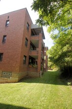 773 Shady Dr E in Pittsburgh, PA - Building Photo - Building Photo