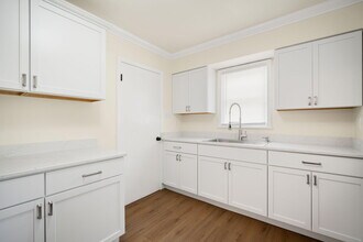 3350 S 26th St in Milwaukee, WI - Building Photo - Building Photo