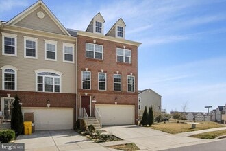 8570 Crooked Tree Ln in Laurel, MD - Building Photo - Building Photo