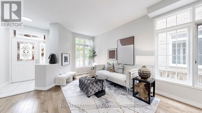 41 Bur Oak Ave in Markham, ON - Building Photo - Building Photo