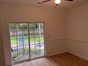 8619 Orchard Loop Rd in Leland, NC - Foto de edificio - Building Photo