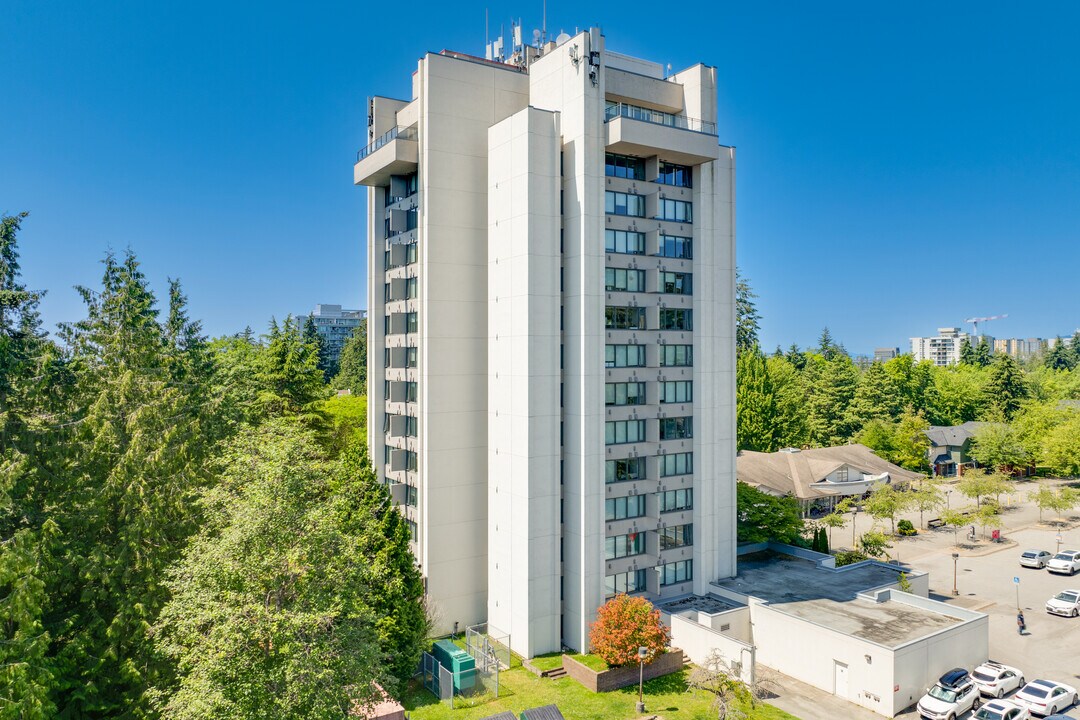 2725 Melfa Rd in Vancouver, BC - Building Photo