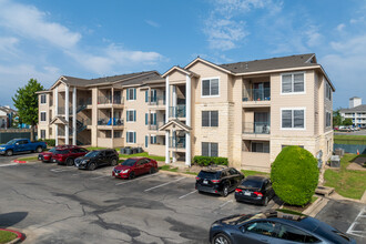 Arrowhead Park Apartments in Austin, TX - Building Photo - Building Photo