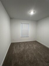 8439 Sandy Coral Ln in Iowa Colony, TX - Building Photo - Building Photo