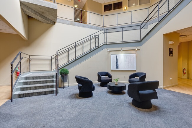 Riverview Industrie Lofts in Rochester, NY - Foto de edificio - Interior Photo