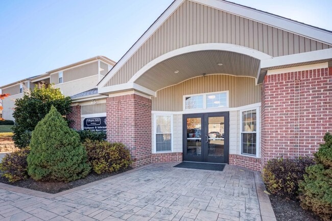 Collegiate Suites of Blacksburg