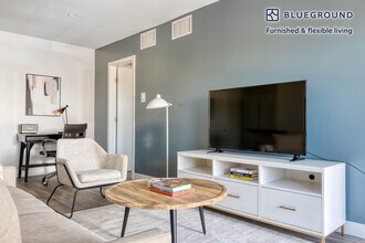 17200 Burbank Blvd, Unit FL2-ID946 in Los Angeles, CA - Building Photo - Building Photo