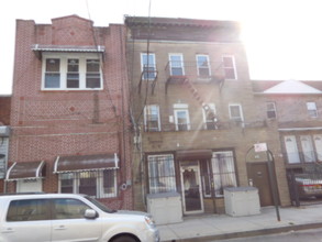 726 East 214 St in Bronx, NY - Building Photo - Other