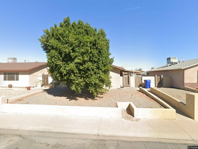 property at 5248 W Mauna Loa Ln