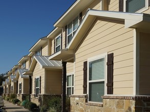 Watson Townhomes in Bryan, TX - Building Photo - Other