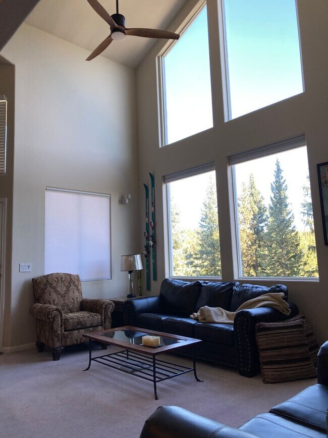 4020 Silverheels Dr in Silverthorne, CO - Building Photo - Building Photo