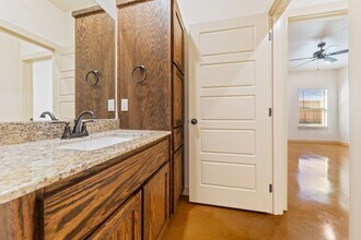 1912 Caspian Trl, Unit B in Killeen, TX - Building Photo - Building Photo