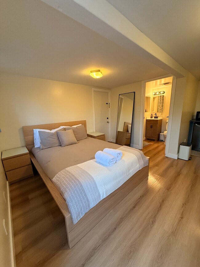 1295 Foothill Dr, Unit Studio, Unit Studio