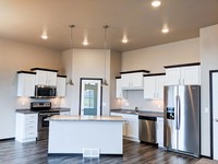 Diamond Creek Townhomes & Twinhomes in West Fargo, ND - Building Photo - Building Photo