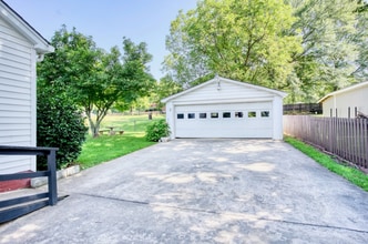 8 Westbrook Dr in Greenville, SC - Building Photo - Building Photo