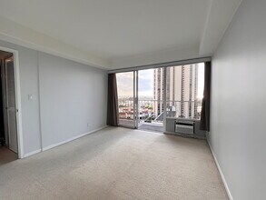 419 Atkinson Dr, Unit 1205 in Honolulu, HI - Building Photo - Building Photo